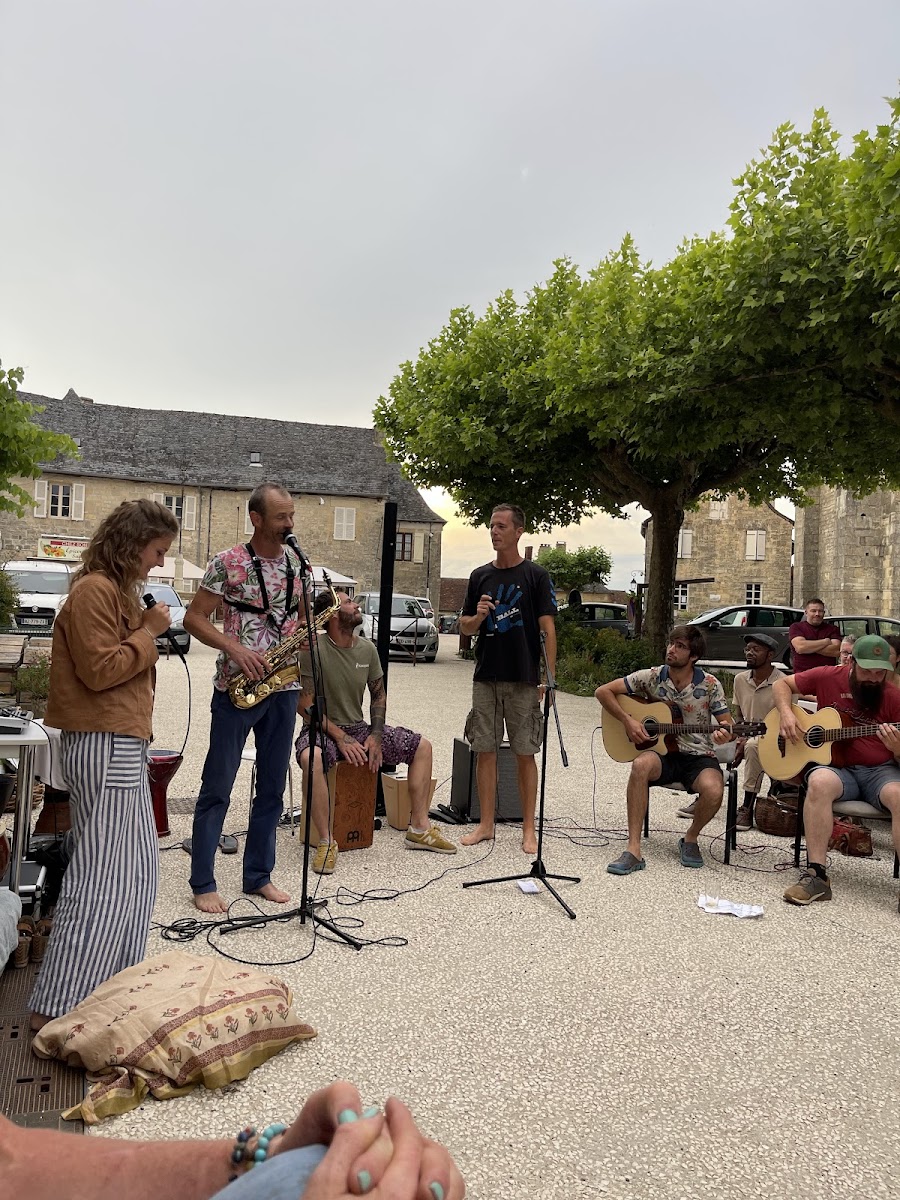 Le Café Perché Photos 2